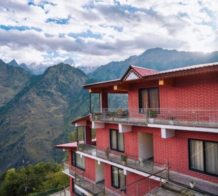 Aaryam Resort, Auli